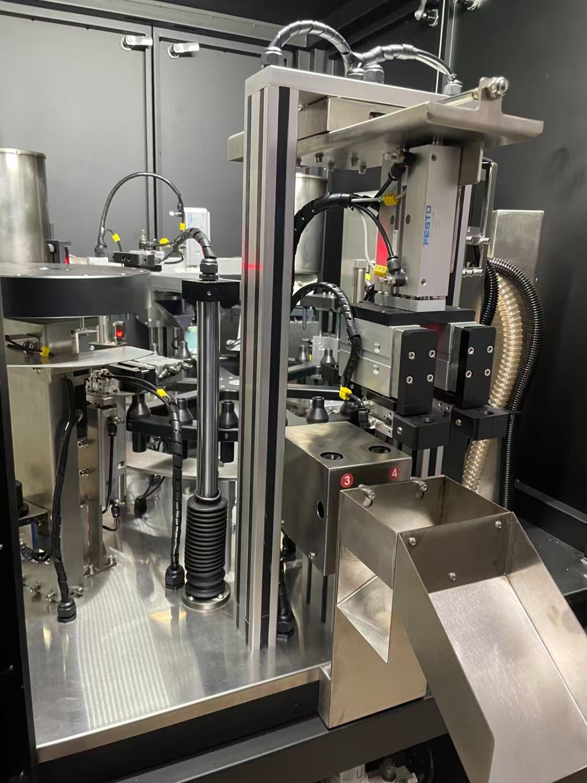 Current Apollo mechanical components for training and service discussions